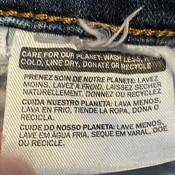 Levi’s Shaping Skinny Jeans - Picture 8 of 8